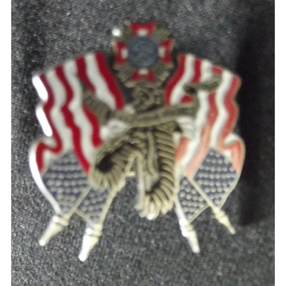 Pins Lot of Five(5)Patriotic American Flag rhinestone painted heart wood courage - Picture 4 of 6